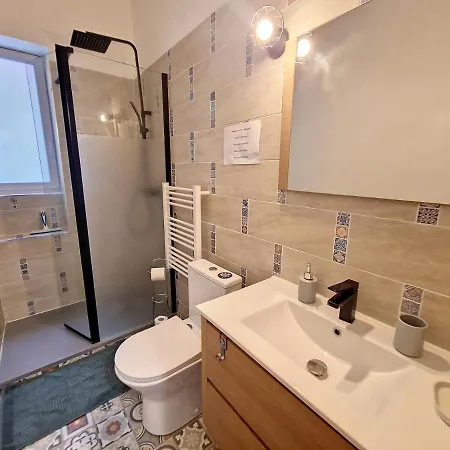 Apartment Nimes: L'auguste Centre-ville.