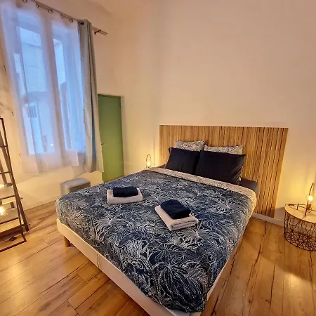 Apartment Nimes: L'auguste Centre-ville.