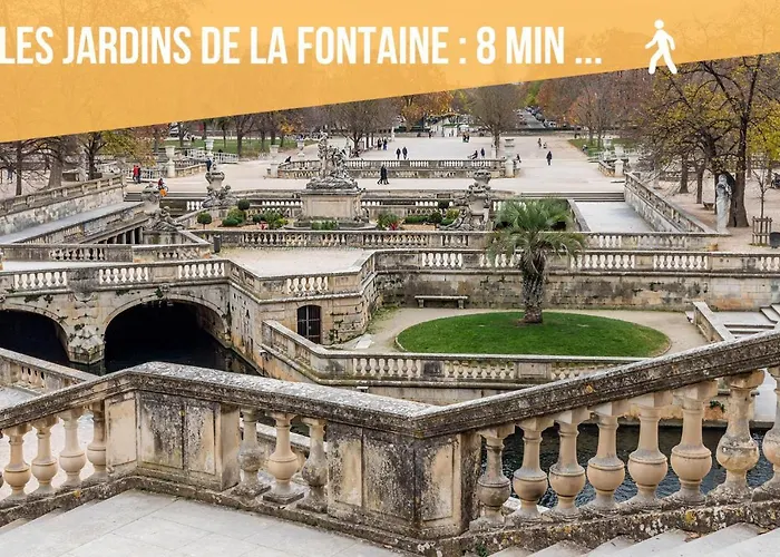 Nimes: L'auguste Centre-ville. * Νιμ